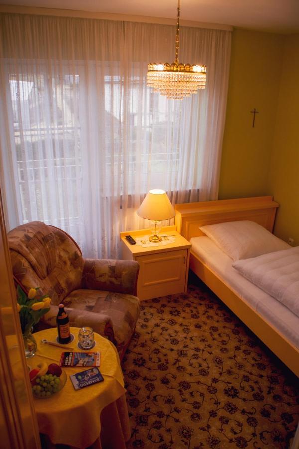 Hotel Garni Regina Гёсвайнштайн Экстерьер фото